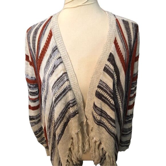 Signature Studio long line asymmetrical fringed ranch  western southwestern open - Picture 2 of 13